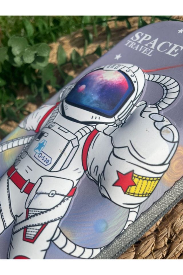 Astronot Kabartmalı 3 Boyutlu 3D Temalı Eva Kalemlik Kalem Kutusu Gri